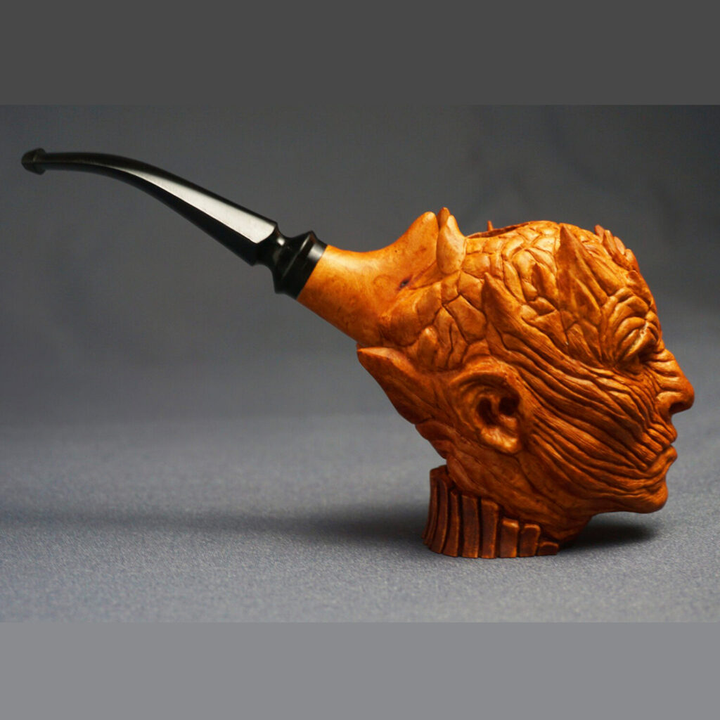 Night King Smoking Pipe