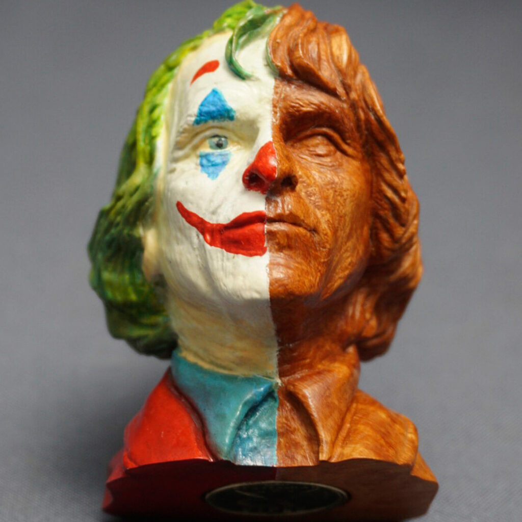 Joaquin Phoenix Joker Pipe