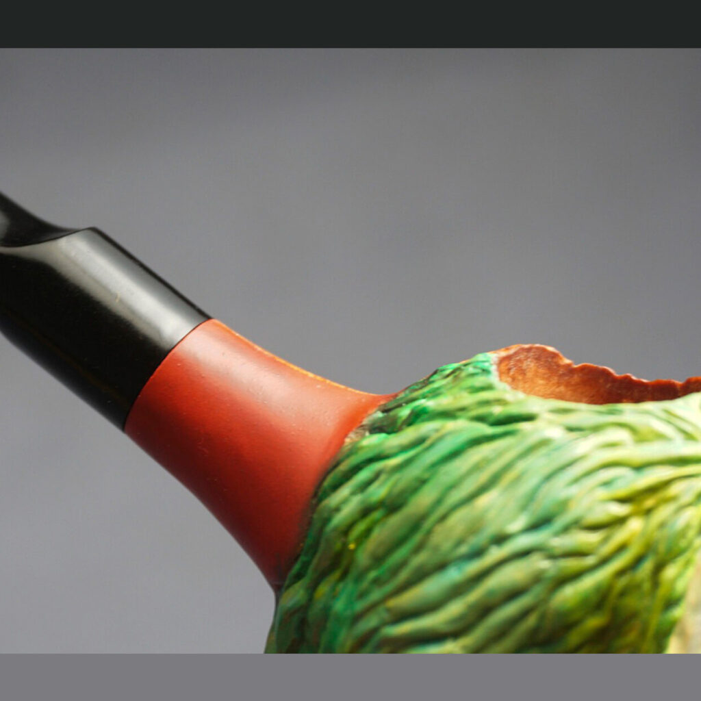 Joaquin Phoenix Joker Pipe