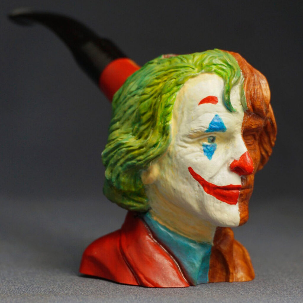 Joaquin Phoenix Joker Pipe