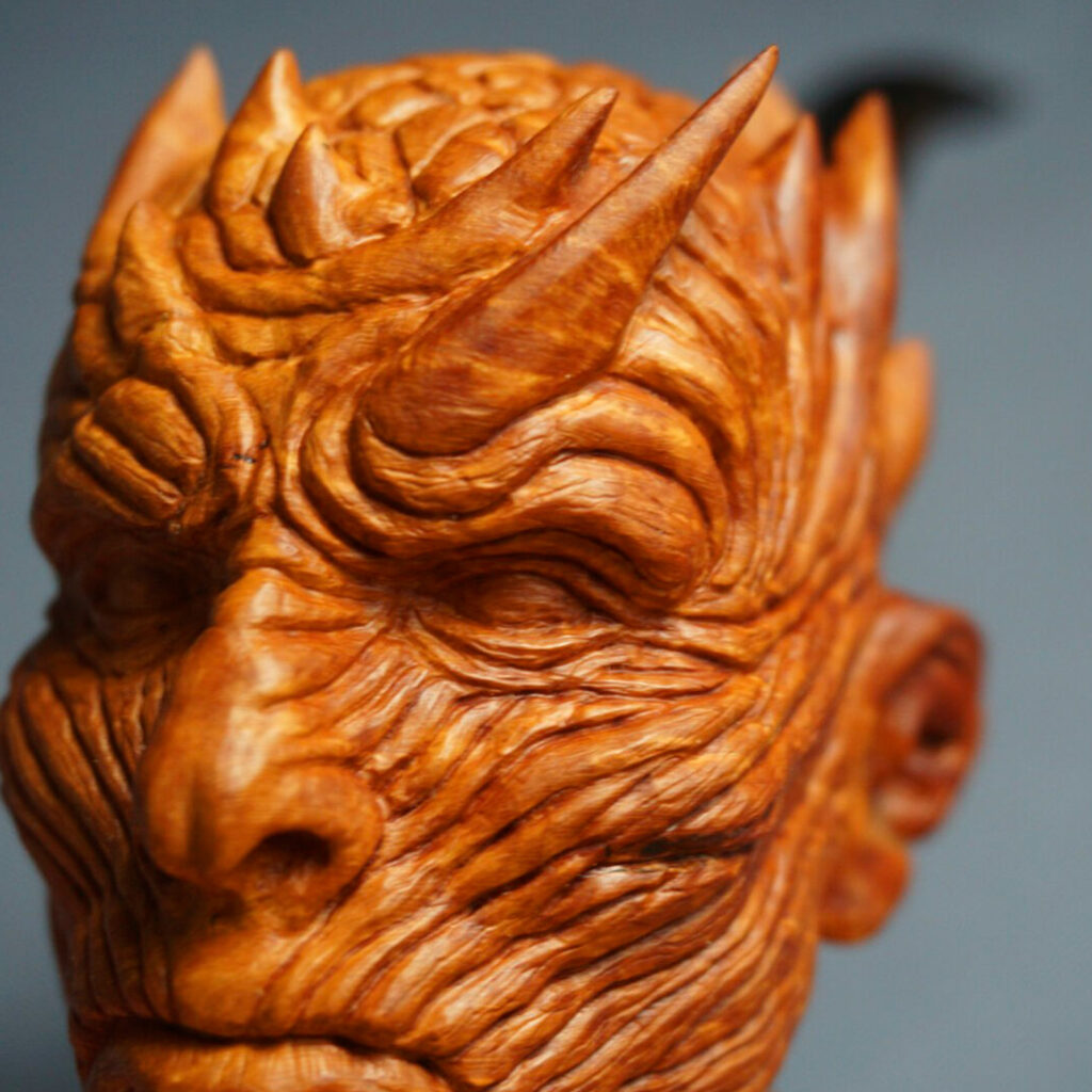 Night King Smoking Pipe