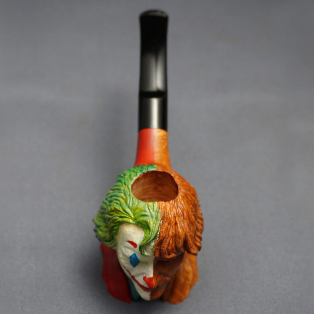 Joaquin Phoenix Joker Pipe