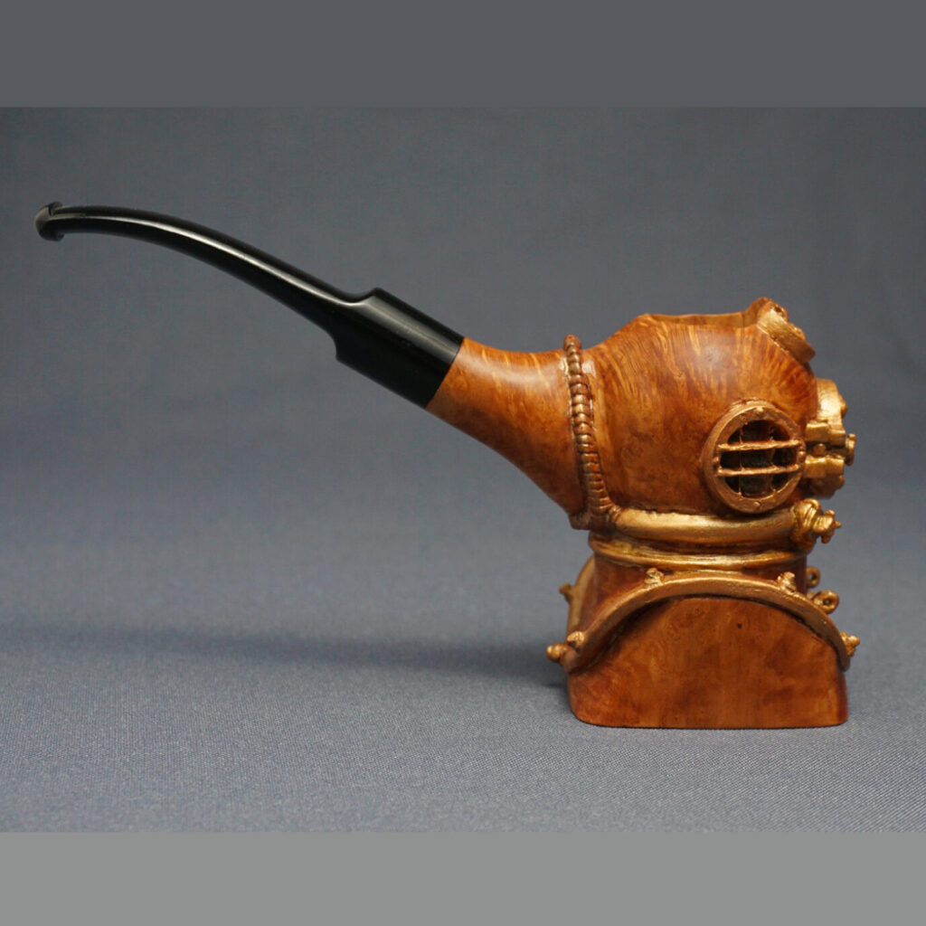 Diving Helmet Smoking Pipe