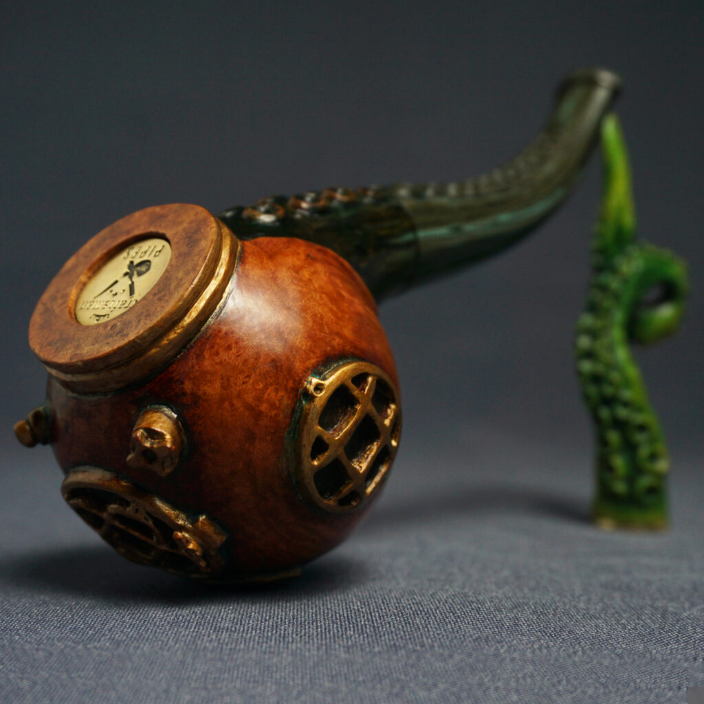 Diving Helmet Smoking Pipe