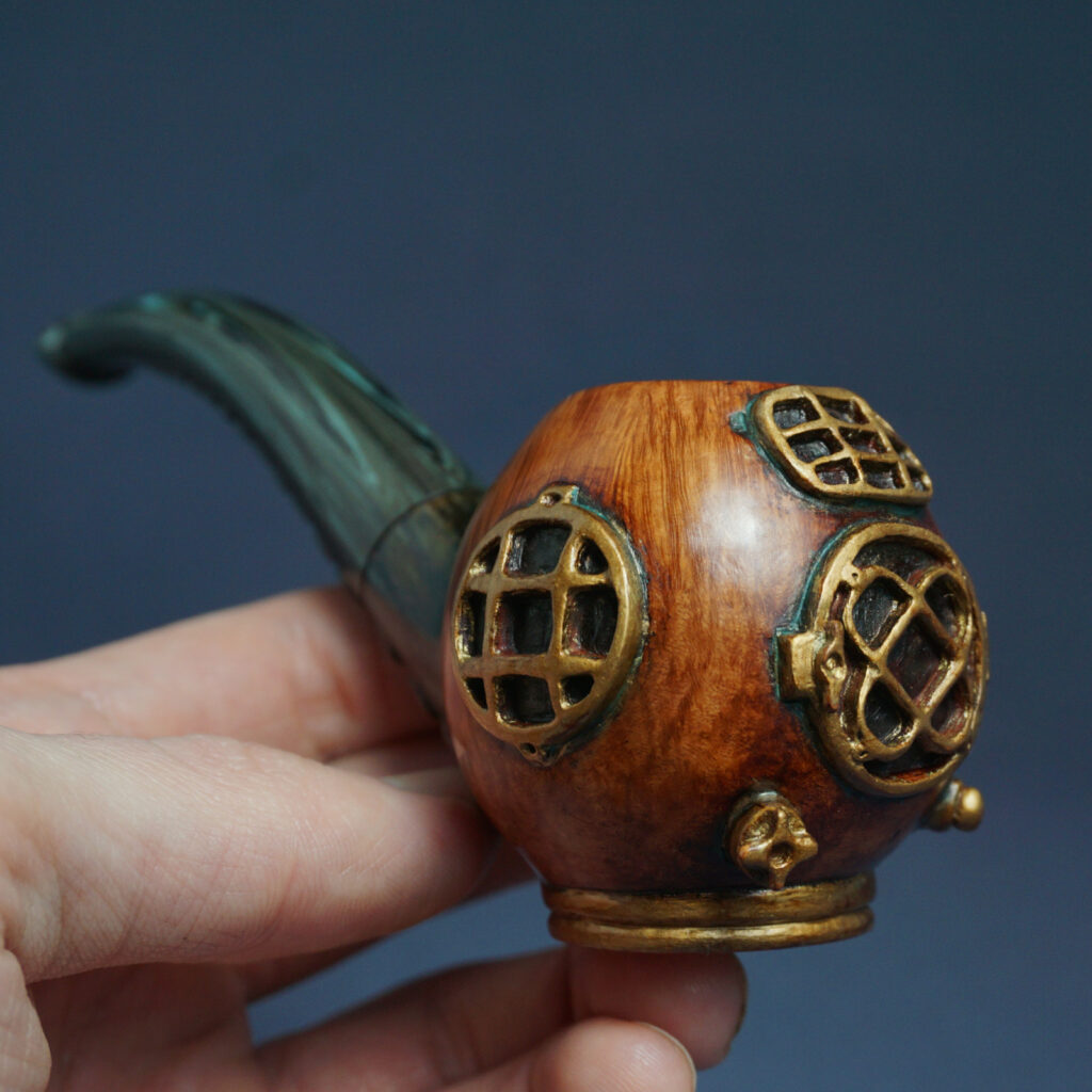 Diving Helmet Smoking Pipe