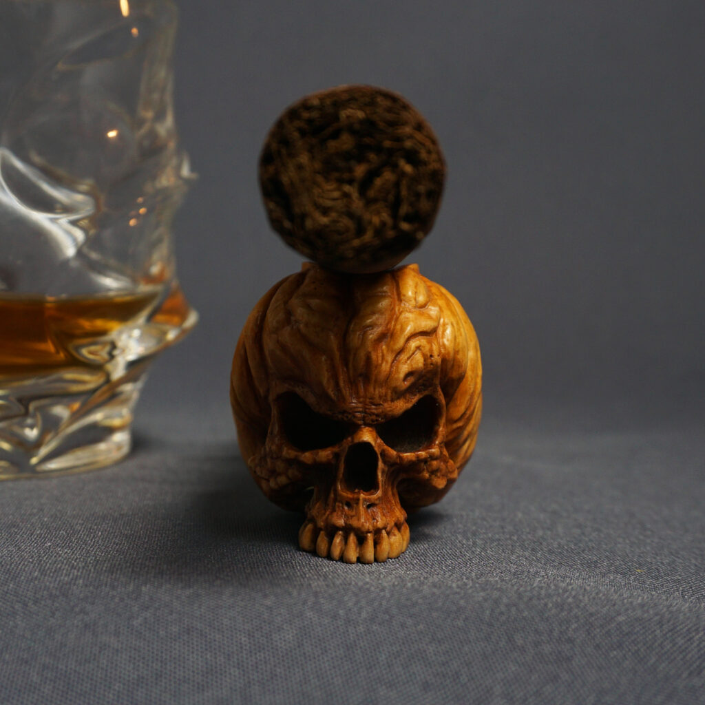 Pumpkin Skull Cigar Holder