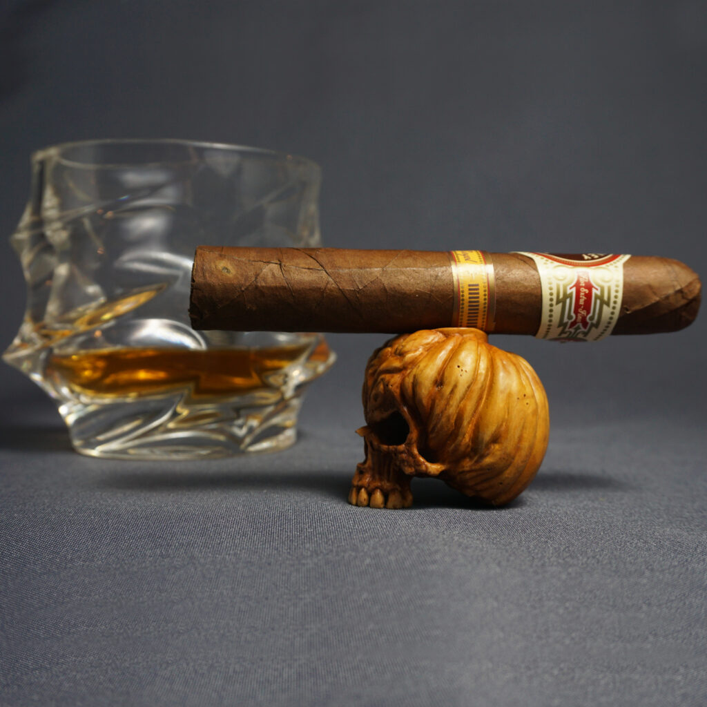 Pumpkin Skull Cigar Holder