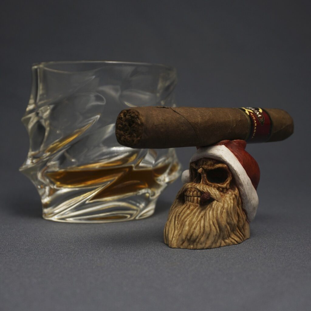 Santa Skull Cigar Holder