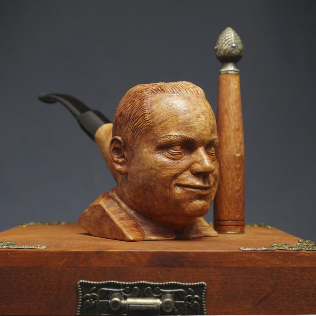 Roscoe Arbuckle Smoking Pipe