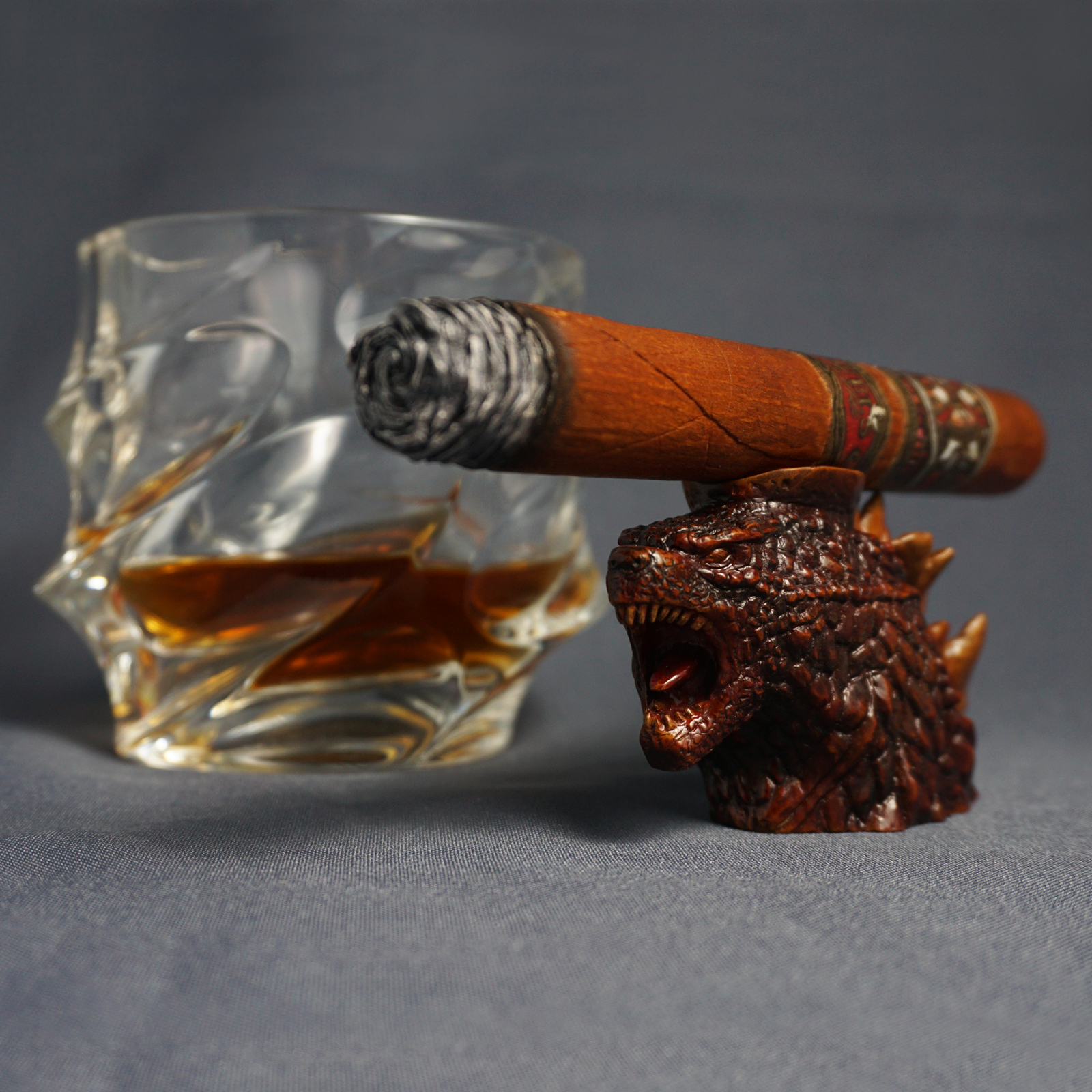 Godzilla cigar rest