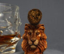 Lion cigar stand