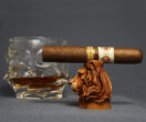 Lion cigar stand