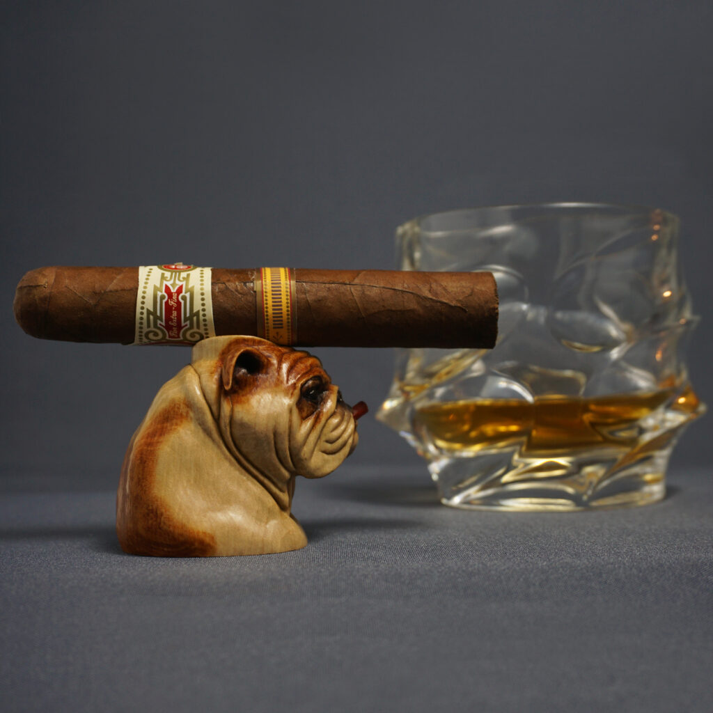 bulldog cigar stand