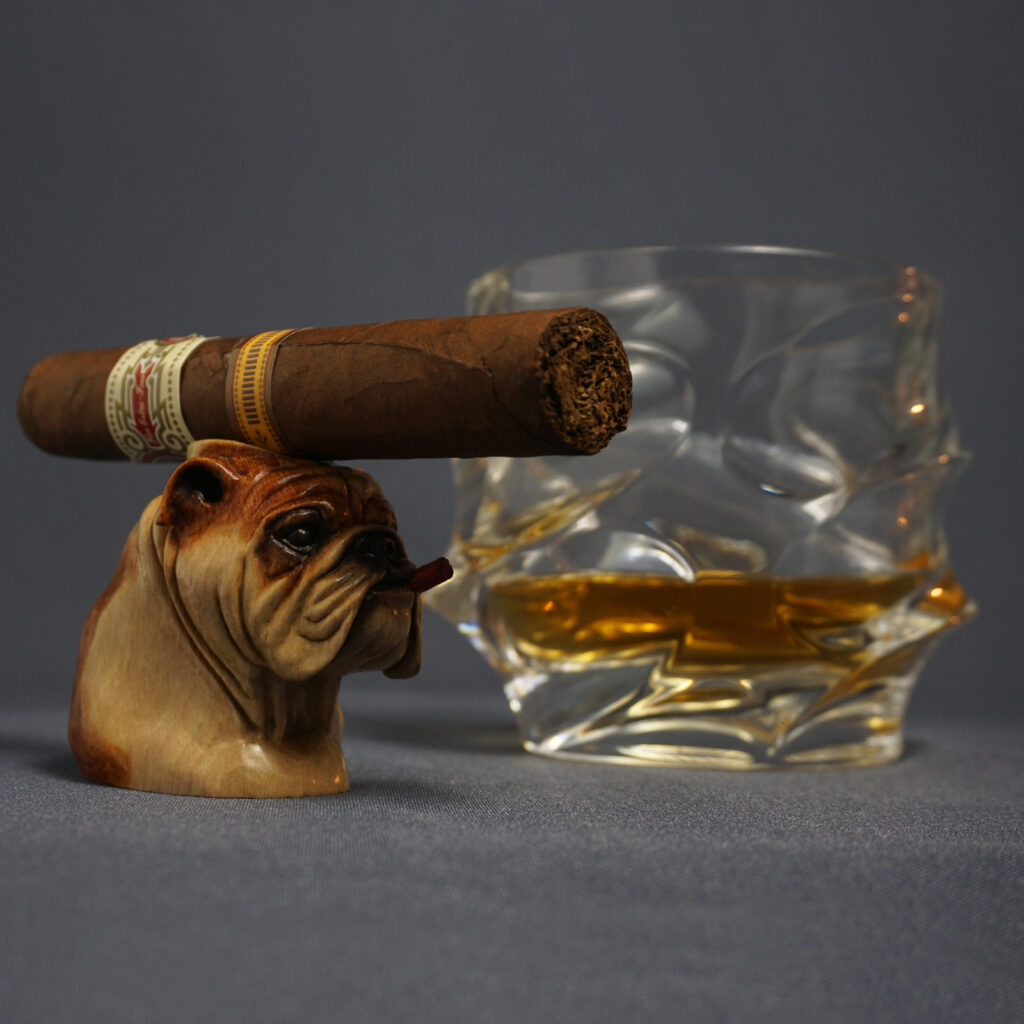 bulldog cigar stand