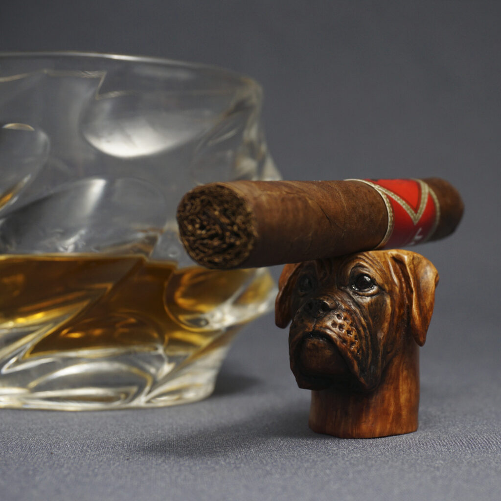 Boxer cigar holder