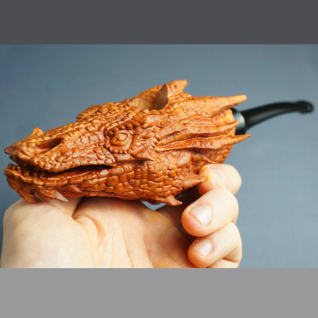 Smaug Smoking Pipe