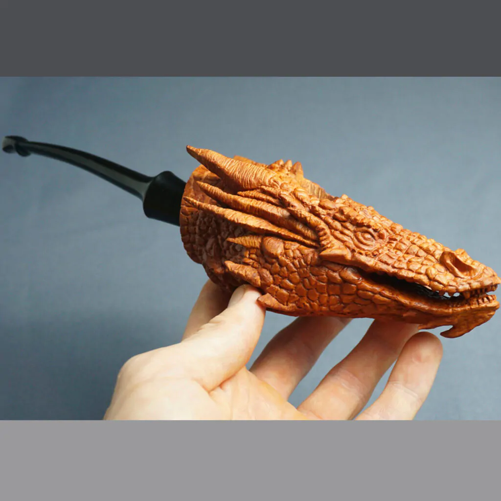 Smaug Smoking Pipe