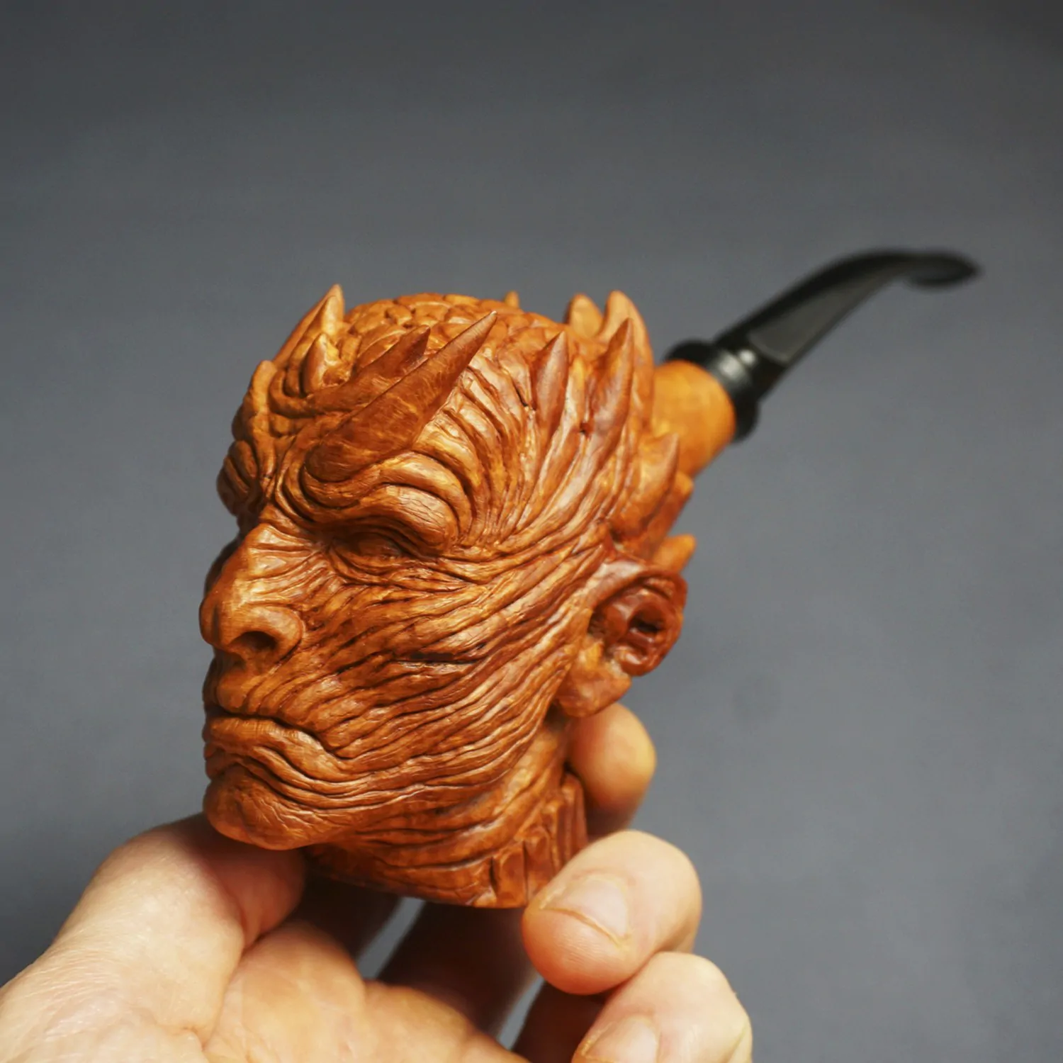 Night King Smoking Pipe