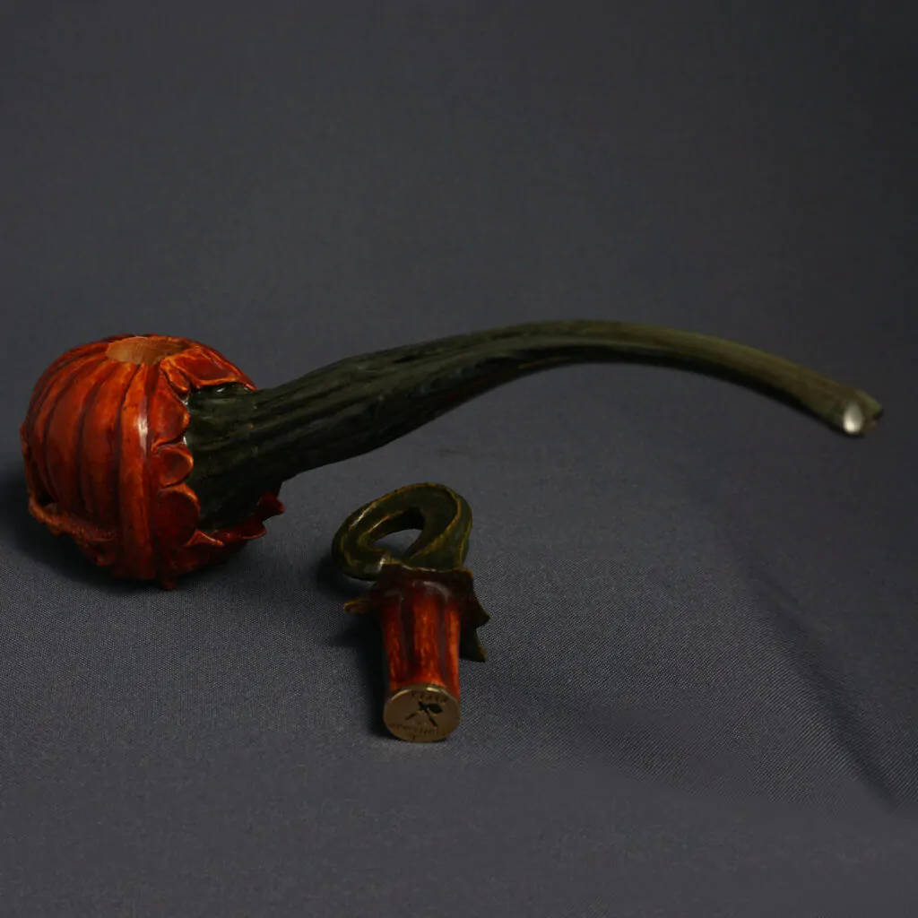 Pumpkin Skull Pipe
