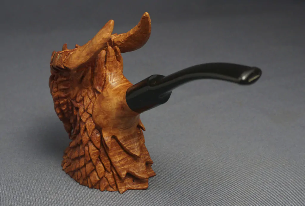 Dragon handmade wooden pipe