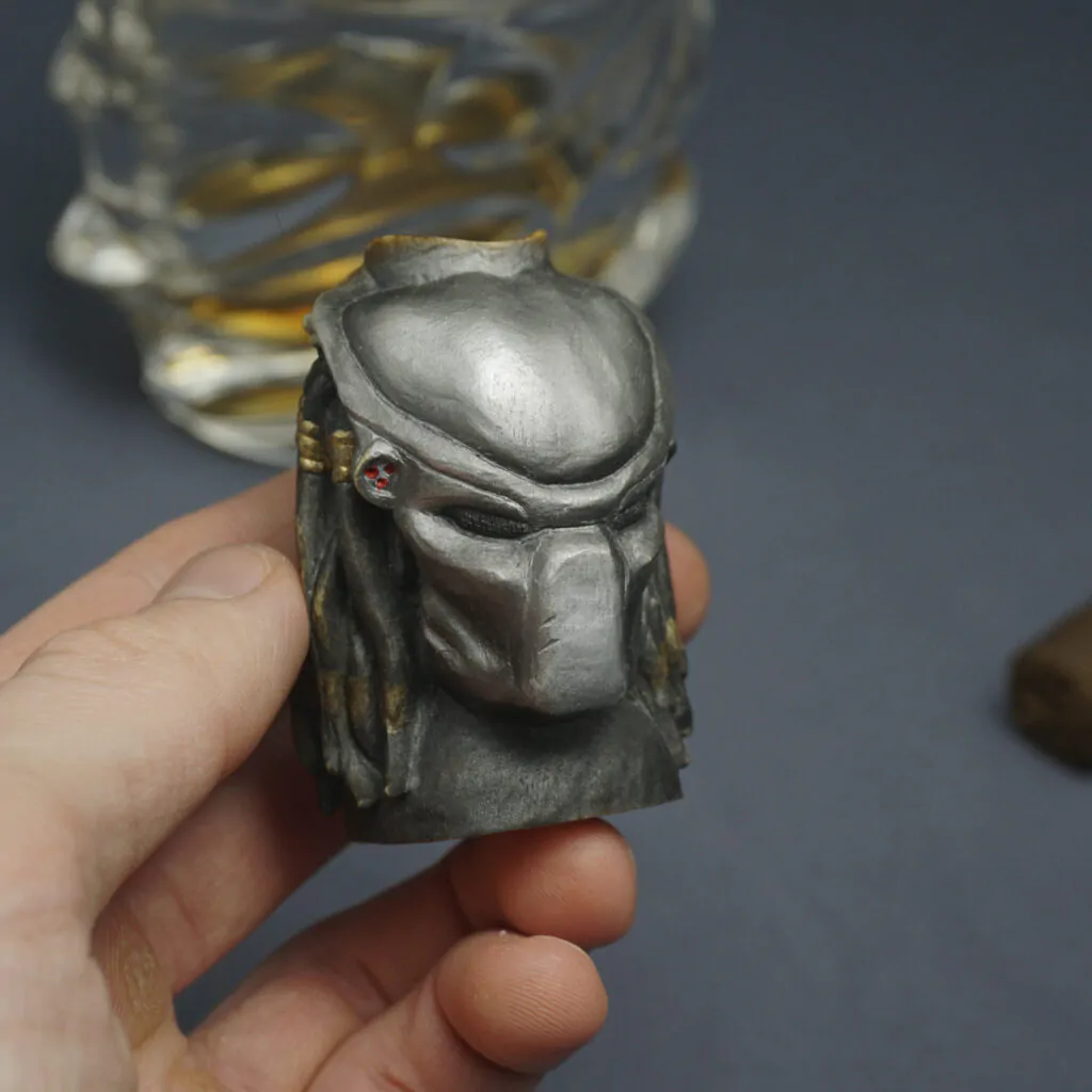 Predator Cigar Stand