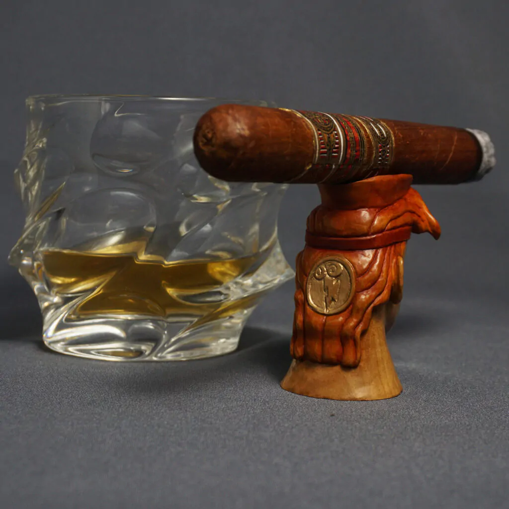 Hercules cigar stand
