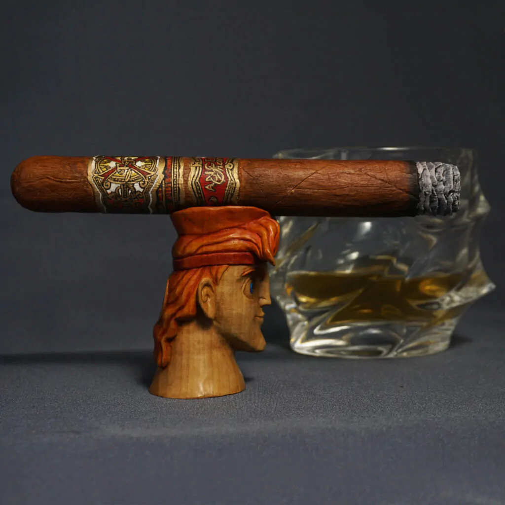 Hercules cigar stand